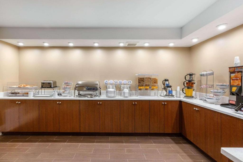 Inn Comfort - Boston North Shore 2*